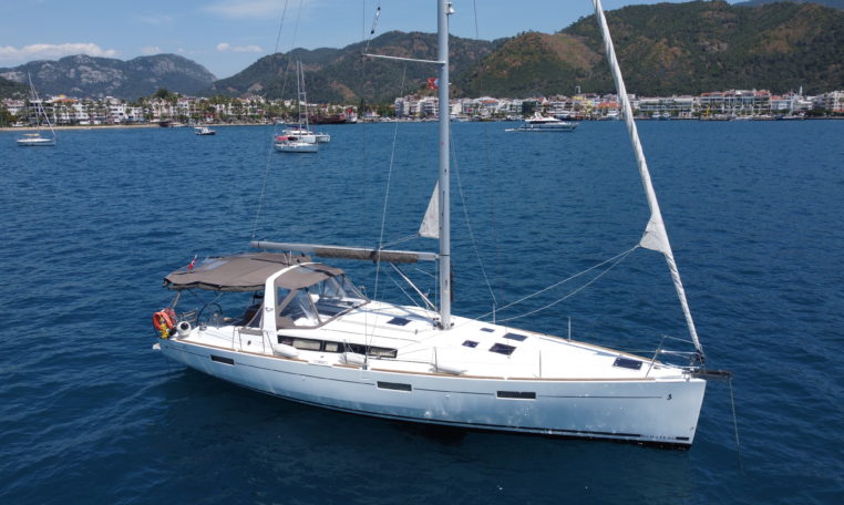 Beneteau Oceanis 45