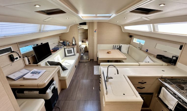Jeanneau 51