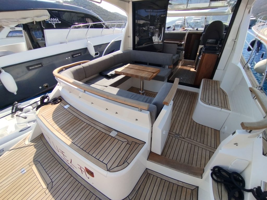 Marex 375