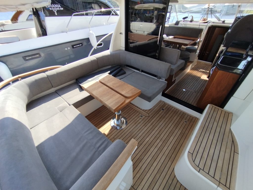 Marex 375
