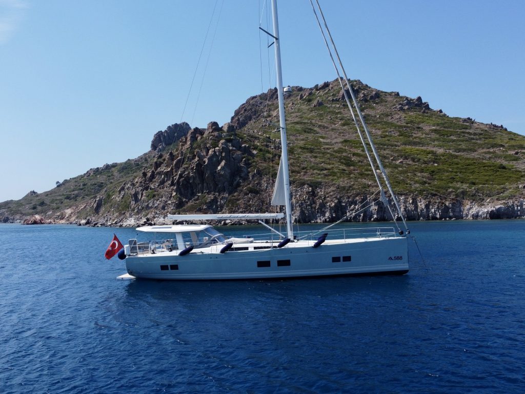 Hanse 588